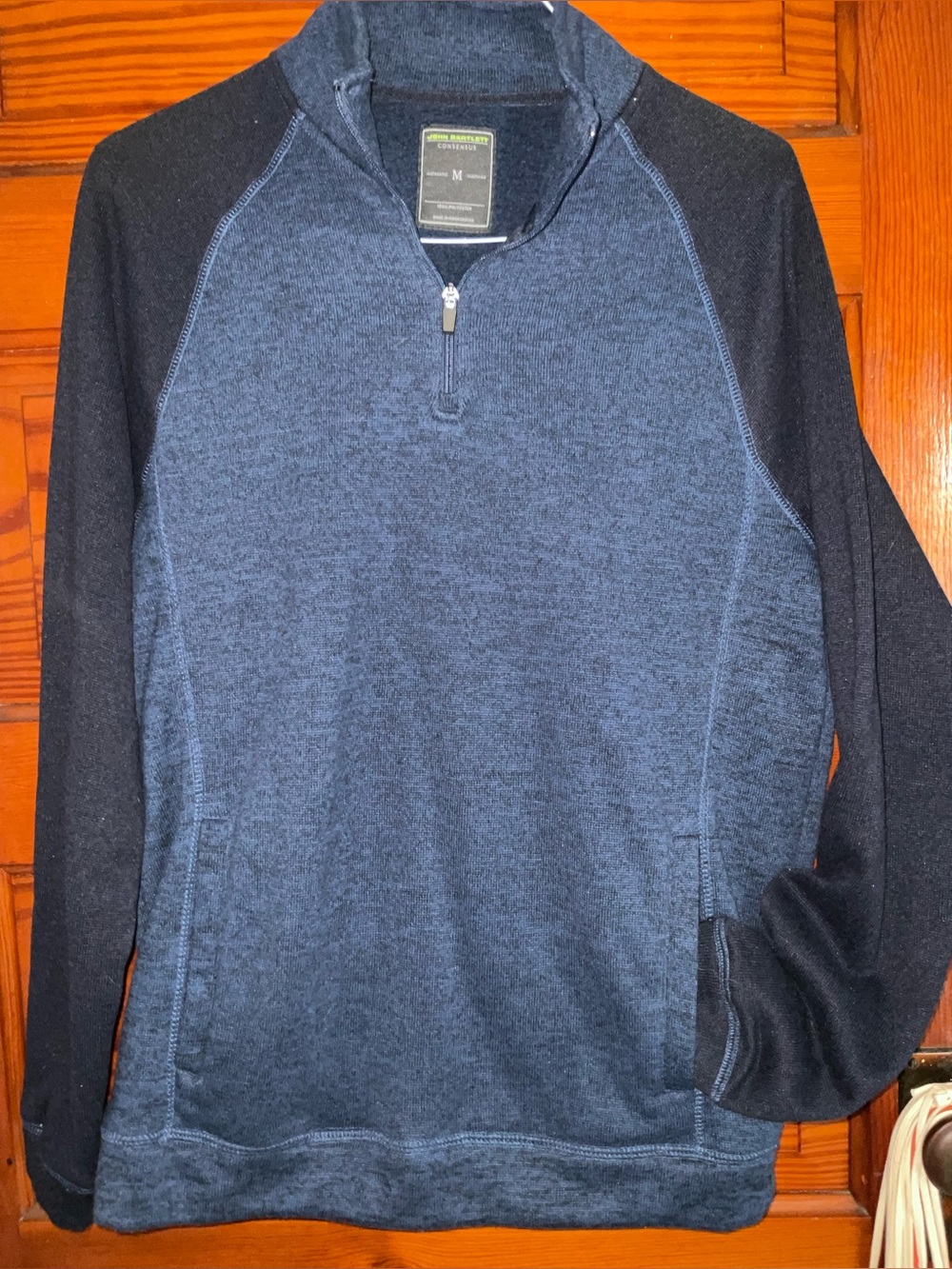 Sweat shirt with pockets